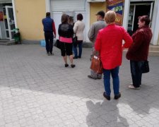Украинцам подсовывают фальшивку даже банкоматы: что делать, куда бежать