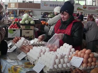 Цены на яйца. Фото: скрин youtube