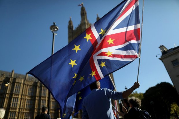 Британія залишається в ЄС: голосування по Brexit з тріском провалилося