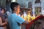 Молитва у церкві, кадр з відео