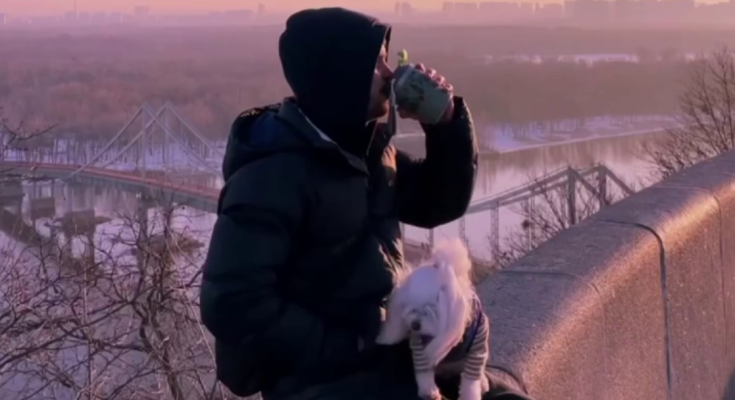 Українці, кава, світанок, кадр з відео