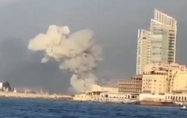 Взрыв в Бейруте, скриншот из видео
