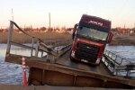 Під Миколаєвом фура затопила міст, фото "Новости-N".