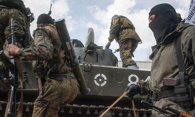 ВСУ готовятся к "большой войне": в конюшнях Захарченко с ума посходили все лошади, пугают Донбасс украинцами