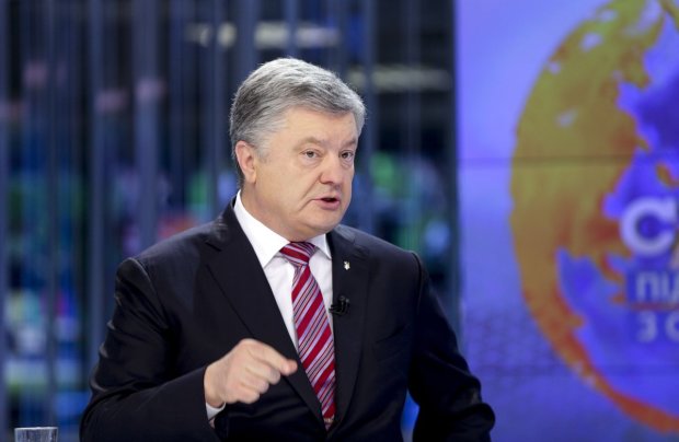 Дебати Порошенка: президент виправдався через скандальну кампанію проти Зеленського