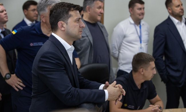 Зеленского "сватают" на КиевПрайд: Порошенко не делал этого ни разу