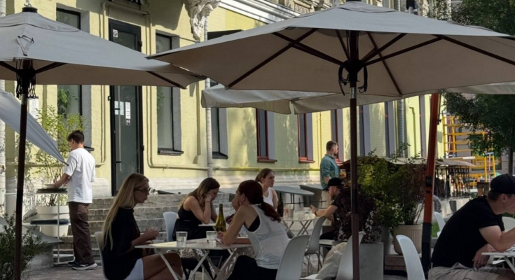 Українці, ресторан, фото із соцмереж