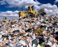 Украинцы будут платить налог на мусор