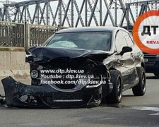 ДТП з постраждалими на Набережно-Рибальській у Києві (фото)