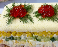 Новогодний салат, кадр из видео