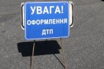 Вантажівка Volvo з напівпричепом на місці ДТП на Волині