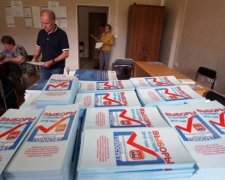 Коні, пологи, термінатор: в мережі показали "найкращі" російські агітки