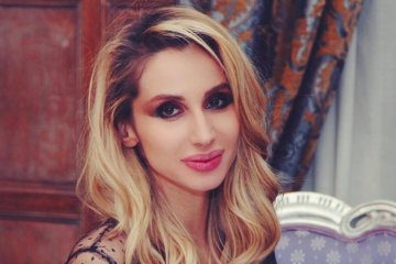 Лобода в купальнике показала идеальное тело на яхте: "Соски торчат"