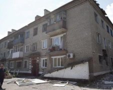 Через бої у Мар'їнці поранені двоє мирних жителів