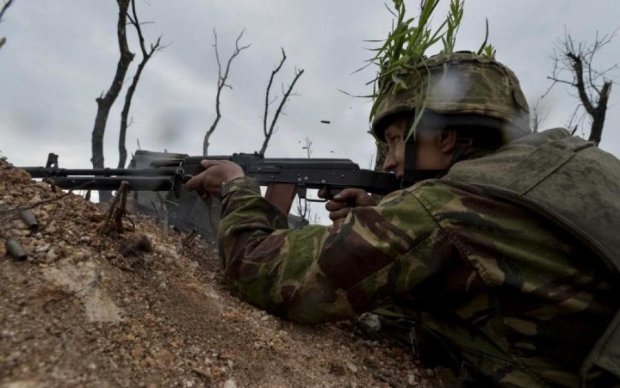 Важка ніч в АТО: бойовики били з крупнокалліберної артилерії