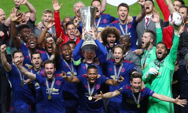 Манчестер Юнайтед - переможець Ліги Європи: Фото церемонії нагородження