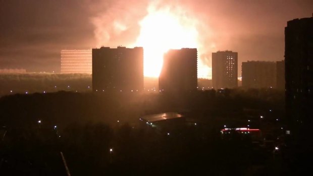 Десятиметрове полум'я познущалось з українського міста, назріває газова катастрофа
