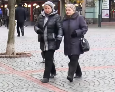 Пенсіонери. Фото: скрін youtube