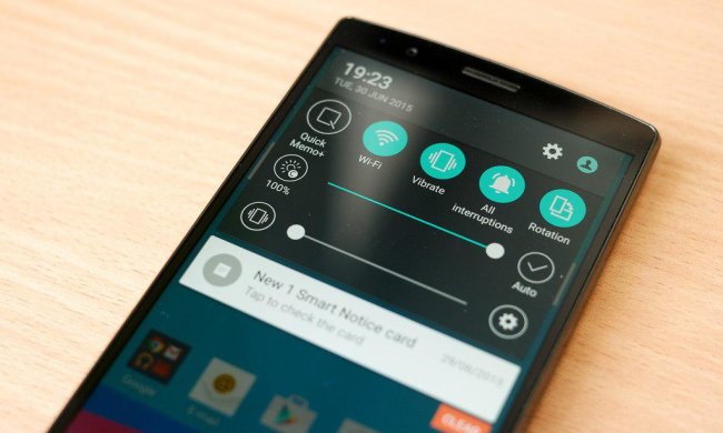 LG представит бюджетный среднячок Q9