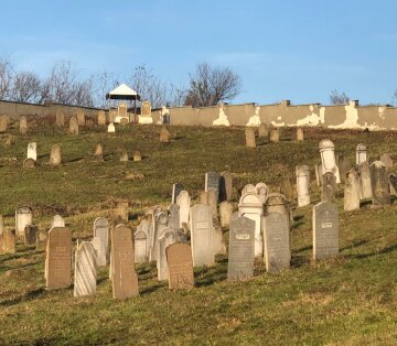 старе єврейське кладовище, фото: "Подорожуй"/Фейсбук