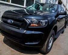 Україна отримала нову партію авто від Штатів