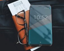 Google Pixel 2 могут получить изогнутые дисплеи