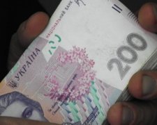 Двох СБУшників спіймали на хабарі у 160 тис. грн