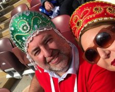Кокошники і сосиски: росіяни, які стали мемом, виявилися не такими простими