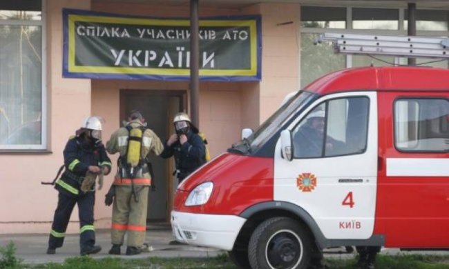 В Киеве пытались поджечь офис волонтеров