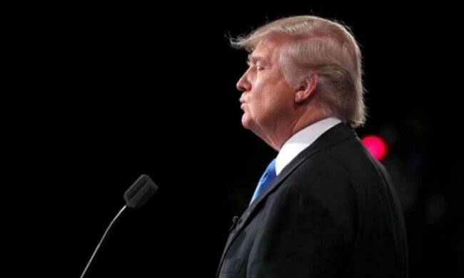 Трамп наїхав на прихильників Клінтон через Росію