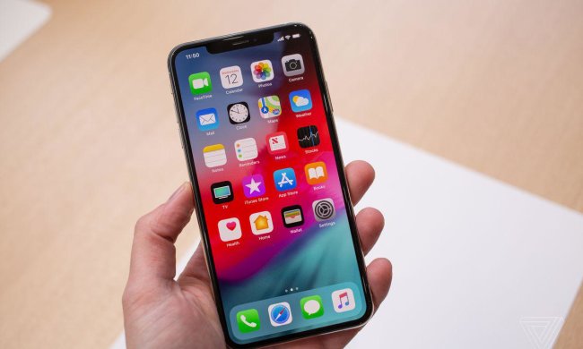Новым iPhone 2019 года пророчат дешевизну и компактность
