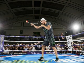 Василь Ломаченко, BoxingScene