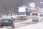 Автомобільна дорога взимку, кадр з відео
