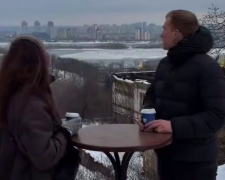 Украинцы, зима, кофе, кадр из видео