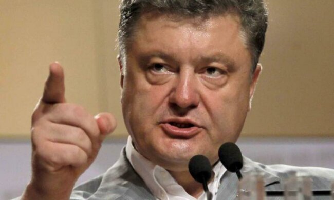 Порошенко нашел отголоски нацистской Германии в современной Украине