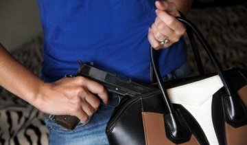 Українці почали масштабно озброюватися