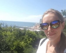 Катя Осадча оголилася на одеському пляжі
