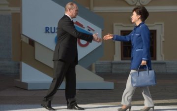 Президента-корупціонера кинули за ґрати на 24 роки
