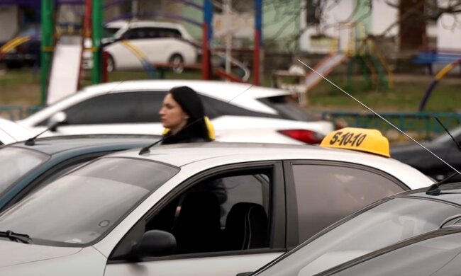 Дефицит водителей такси. Фото: youtube