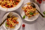 Паста с сыром фета и помидорами черри