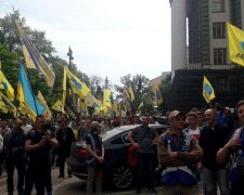 АвтоЕвроСила, митинг евробляхеров - фото Знай.uа