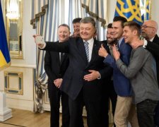 Верните горячую воду и Дарта Вейдера в премьеры: о чем пишут украинцы на сайте петиций Президенту