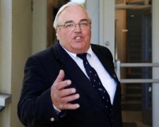 Гарем XXI століття: єпископа засудили за сотні дітей та десятки дружин