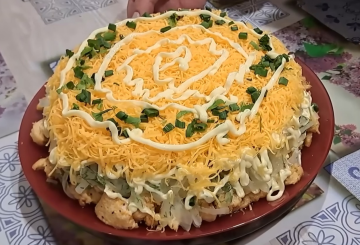 Луковый салат, кадр из видео