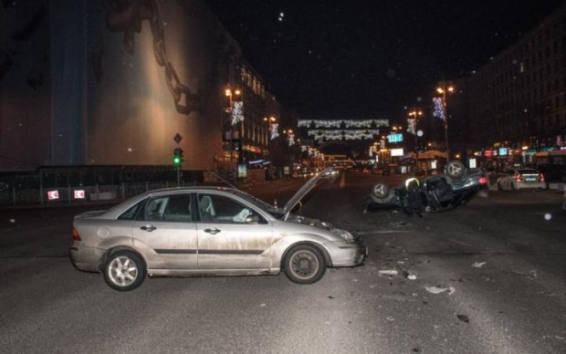 Audi сделала неудачное сальто в самом центре Киева: фото