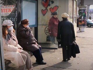 пенсионерки, скриншот из видео