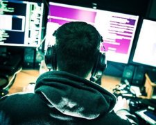 ЗМІ: хакери наживаються на британських чиновниках у Росії