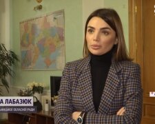 Дружина хмельницького нардепа Лабазюка вилетіла з крісла глави облради, все через хрестик: "Нехай суд вирішує"