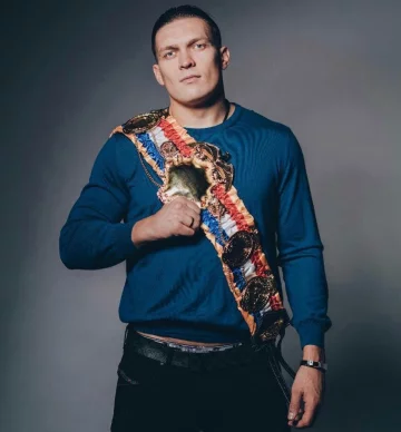 Александр Усик, абсолютный чемпион мира в первом тяжелом весе