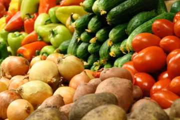 Овочі на продаж з городу